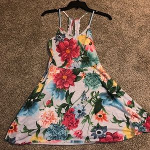 V-cut flower dress